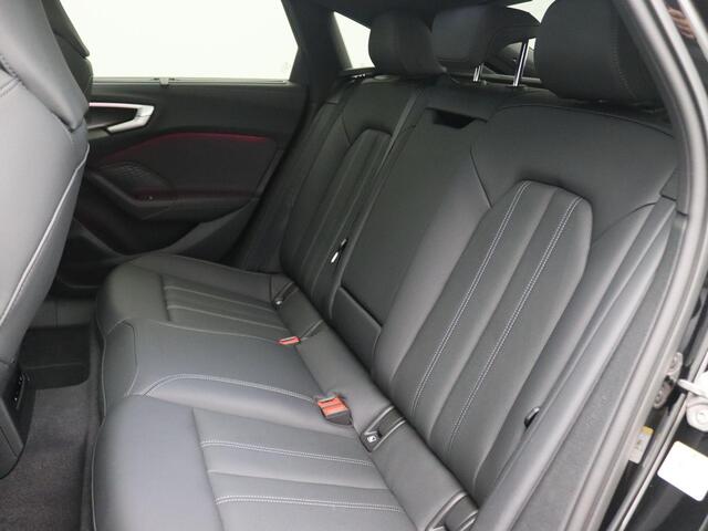 Audi A5 Limousine 2.0 e-hybrid quattro S edition Competition 367PK Panorama-glasdak, Keyless, Stoelverwarming voor en achter, B&O Premium soundsysteem, Sportstoelen voor, Head-up display, Adaptieve rijassistent Plus, S line, 18' Velgen