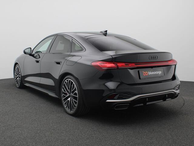 Audi A5 Limousine 2.0 e-hybrid quattro S edition Competition 367PK Panorama-glasdak, Keyless, Stoelverwarming voor en achter, B&O Premium soundsysteem, Sportstoelen voor, Head-up display, Adaptieve rijassistent Plus, S line, 18' Velgen