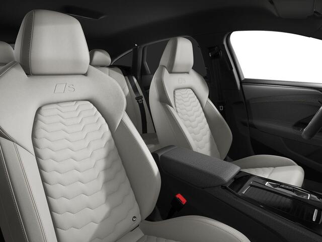 Audi A6 e-tron Sportback S edition performance 367 PK · Tech pro · Winterpakket · Remzadels rood · Privacy glas