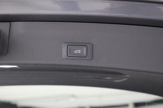 Audi A6 Avant 40 TFSI S-Line Competition Navigatie | Trekhaak | El. stoelverstelling | E. Achterklep | Dealeronderhouden