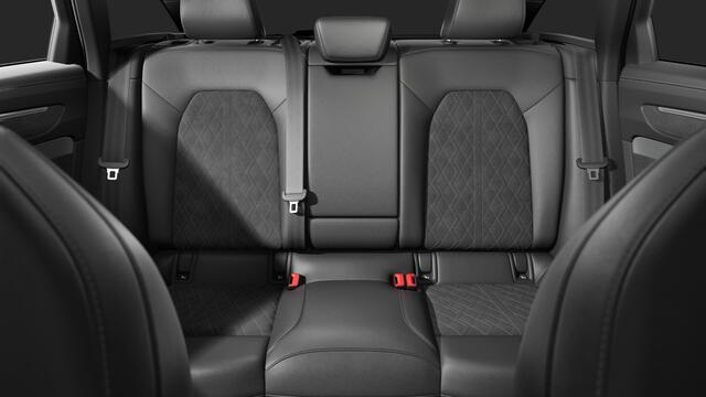 Audi A6 Avant e-hybrid quattro 368 S tronic S edition Competition Automaat