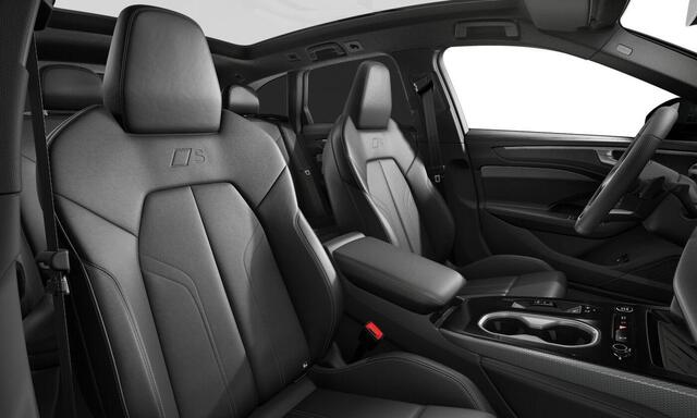 Audi A6 Avant S edition Competition e-hybrid quattro 270 kW | Tech pro | Adaptieve luchtvering | Glazen panoramadak met smart glass |