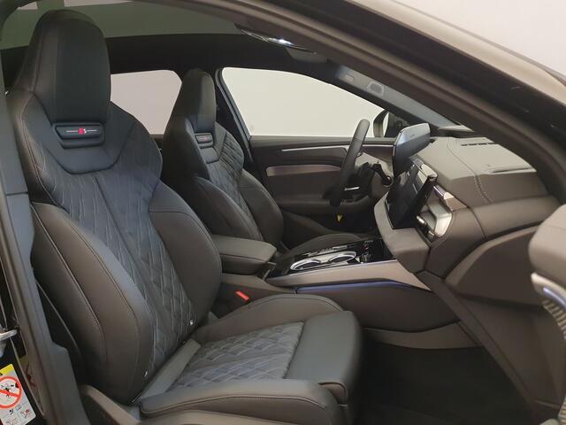 Audi A6 Avant 2.0 e-hybrid quattro S edition Competition Luchtvering, Panoramadak, Trekhaak, B&O, Achterasbesturing