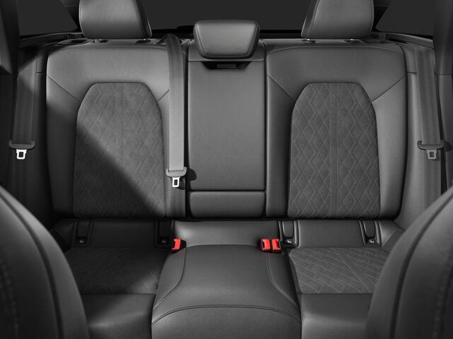 Audi A6 Avant 2.0 e-hybrid quattro S edition Competition 367 PK · Panoramdak smart glass · 21" LM Velgen · Tech plus · Rode remzadels