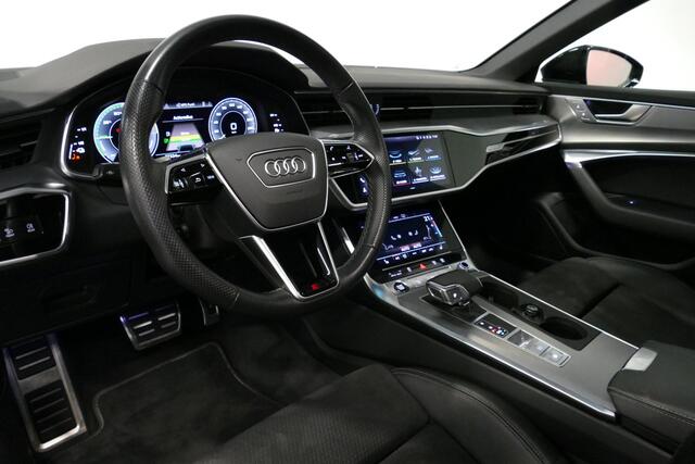 Audi A6 Avant 55 TFSI e quattro S edition Competition / S Line / RS6 Look Diffuser / Maxton Design Bodykit V.2 / Panoramadak / Matrix LED / Apple Carplay - Android Auto / Stoelverwarming / Ambienteverlichting / Stuurwiel verwarming / 21'' LMV / Trekhaak (wegklapb