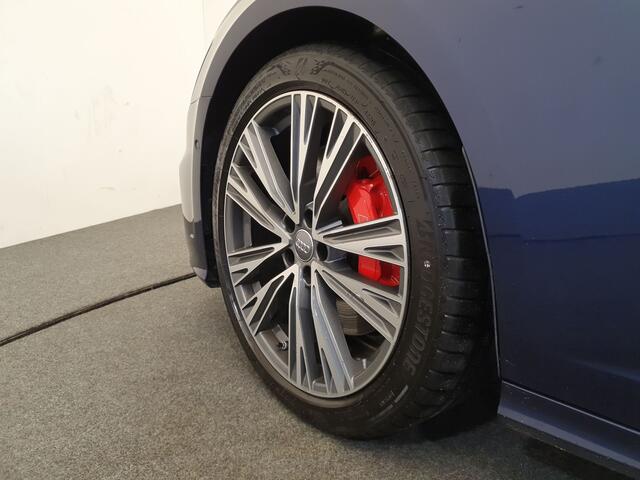 Audi A6 Avant V6 55 TFSI quattro Sport S-line Luchtvering, Panoramadak, Trekhaak, Sportstoelen