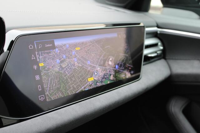 Audi A6 Avant 2.0 e-hybrid quattro S-Line edition | Trekhaak | Matrix | Navigatie | MMI Display | Tech plus | Alcantara