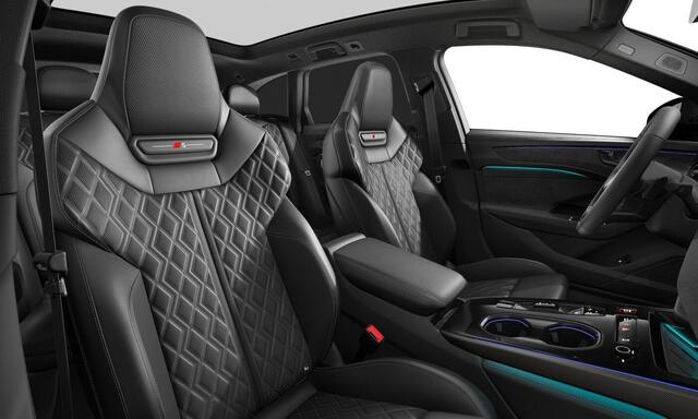 Audi A6 Avant 2.0 e-hybrid quattro S edition Competition | Panoramadak | Sportstoelen Plus | Luchtvering | Trekhaak | Bang & Olufsen | Stoelventilatie voor | Head-up display | Vielwielbesturing |