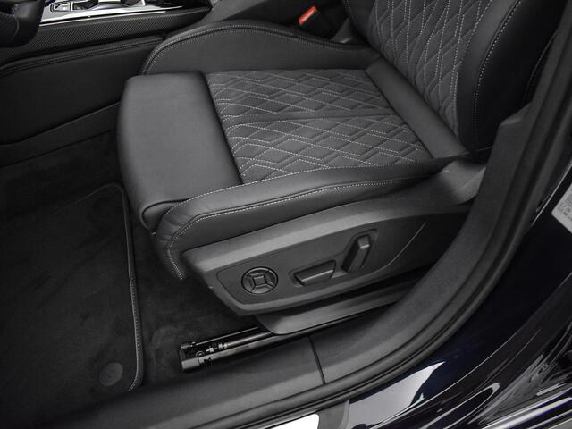 Audi A6 Limousine 2.0 e-hybrid quattro S edition 299 PK · Tech plus · 21" LM Velgen · Exterieurpakket zwart · Bekleding Leder/Alcantara · MEGA Sale