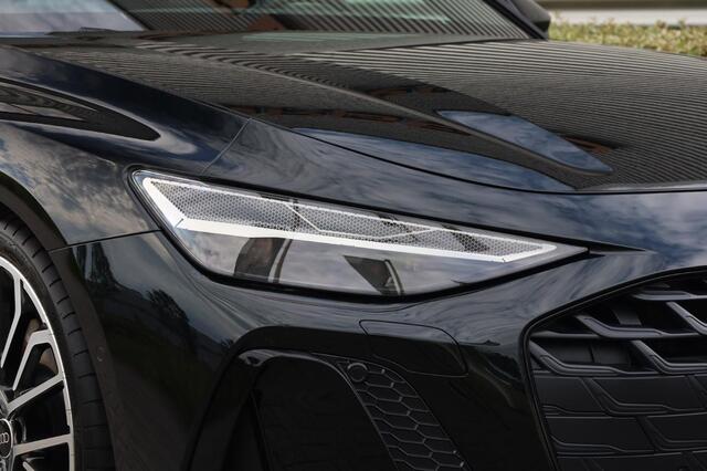 Audi A6 Avant e-hybrid Competition Luchtvering l Trekhaak l Pano