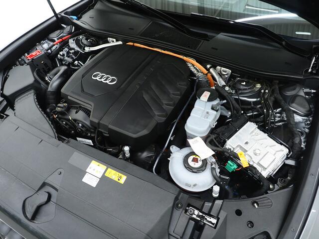 Audi A6 Avant 55 TFSI e quattro Competition Facelift | RS Sportstoelen | HUD | 360 | B&O Audio | Memory | Keyless | Adaptive Cruise | Carplay