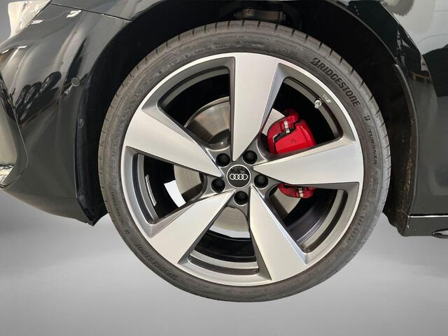 Audi A6 Avant 2.0 367pk e-hybrid Quattro S edition Competition · Glazendak · Luchtvering · B&O Audio · Wegklapbare Trekhaak · Elek. Stuur · Elek. Voorstoel · 21'' Inch · Garantie t/m 07-12-2030 of 100.000km