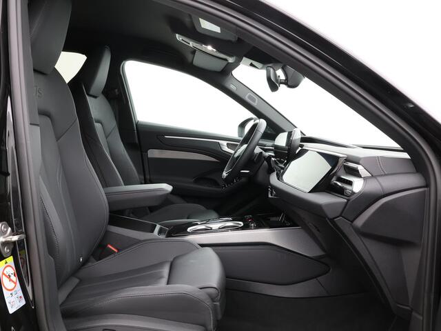 Audi A6 Avant 2.0 367pk e-hybrid Quattro S edition Competition · Wegklapbare Trekhaak · 360 Camera · B&O Audio · Matrix LED · 20'' Inch · 19-08-2030 of 100.000km