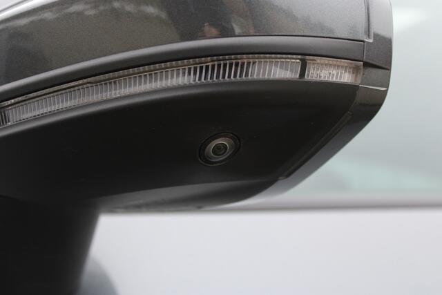 Audi A7 Sportback 55 TFSI quattro Pro Line S | Incl. 12 maanden garantie | Schuif/kantel panorama dak | 360° camera | Head-up display | Wegklapbare trekhaak | Matrix koplampen | Soft close | Memory zetels | Dode hoek detectie | Elektrische achterklep | Bowers & W