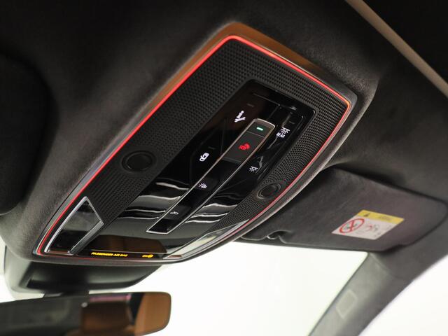 Audi A8 60 TFSI e quattro Lang 462pk |Panoramdak | Head Up display | Ventilatie + massage voor en achter | B&O | Luchtvering