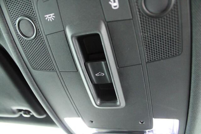 Audi Q2 2.0 TFSI quattro Sport Edition #1 Trekhaak Camera B&O Keyless Led Virtual Cockpit Panoramadak Navigatie