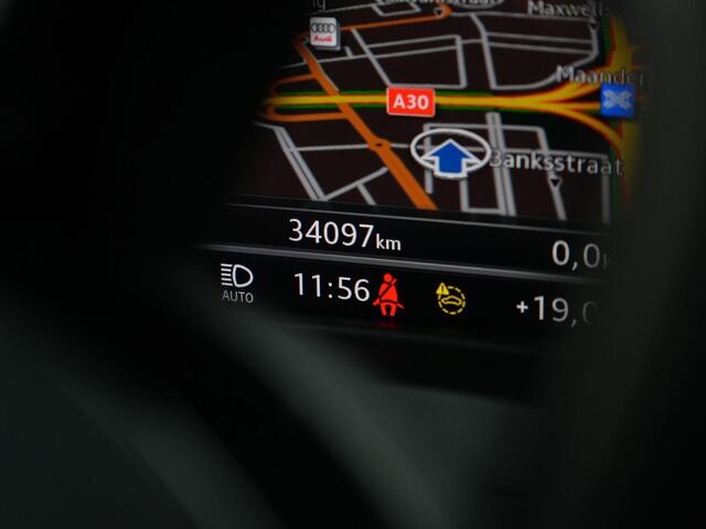 Audi Q2 S Edition 35 TFSI 150 pk S-tronic | Matrix LED | Camera | Stoelverwarming | Cruise Control | 18 inch
