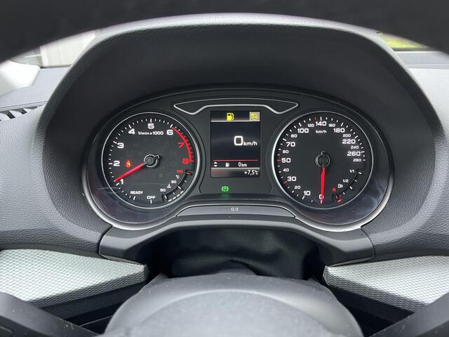 Audi Q2 30 TFSI Business Edition | Camera/Cruise/Clima/Stoelverw./17"/Apple CarPlay-Android Auto
