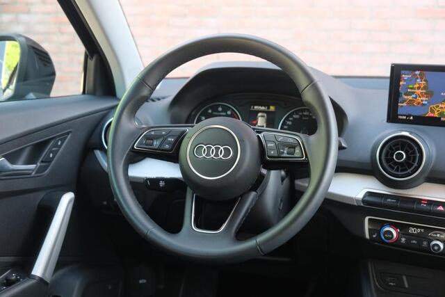Audi Q2 35 TFSi 150pk S-Tronic S Edition | S Line | Navi | App Connect | Climate | Keyless | Elektrische Achterklep | Stoelverwarming | Camera | PDC