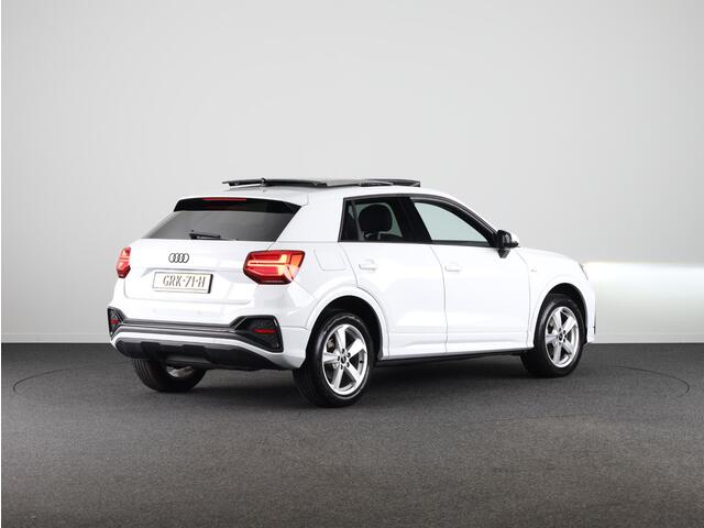 Audi Q2 35 TFSI S Edition 150 pk S-tronic | Verlengde garantie | Navigatie | Panoramadak | Parkeersensoren achter | Adaptieve cruise control | S-Line |
