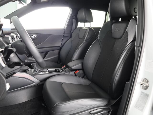 Audi Q2 35 TFSI S Edition 150 pk S-tronic | Verlengde garantie | Navigatie | Panoramadak | Parkeersensoren achter | Adaptieve cruise control | S-Line |