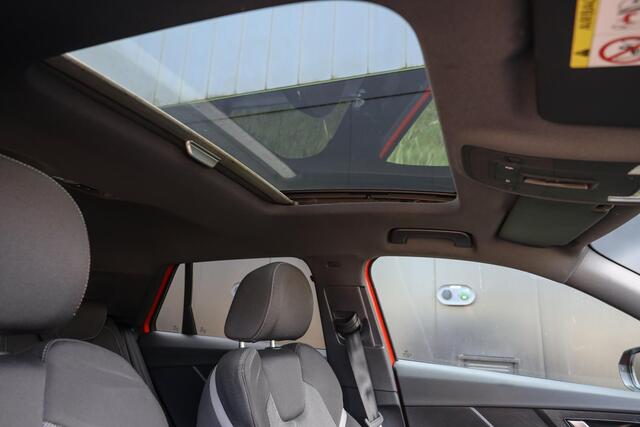Audi Q2 30 TFSI Aut7 S-Line ? Pano ? LED ? Stoelverwarming