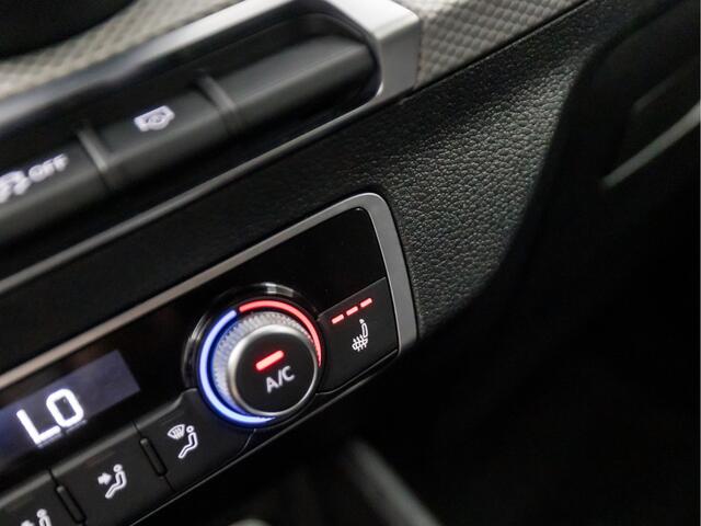 Audi Q2 35 TFSI Sportline 150Pk Automaat (NIEUW MODEL, APPLE CARPLAY, GROOT NAVI, CAMERA, CLIMATE, ADAPTIVE CRUISE, STOELVERWARMING, KEYLESS, SPORTSTOELEN, GETINT GLAS, MATRIX LED KOPLAMPEN, NIEUWSTAAT)