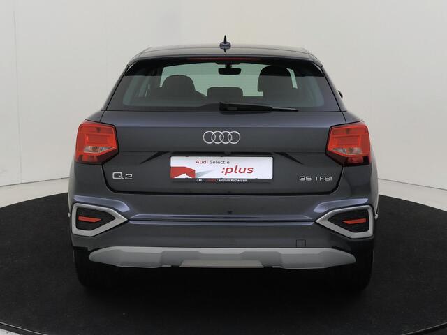 Audi Q2 35 TFSI Advanced edition | Achteruitrijcamera | Stoelverwarming | CarPlay | Adaptieve cruise control | Elektrisch inklapbare buitenspiegels | Parkeersensoren | Draadloze telefoonlader |