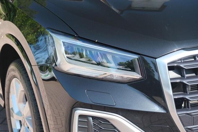 Audi Q2 35 TFSi 150pk S-Tronic S Edition | S Line | Navi | App Connect | Climate | Keyless | Elektrische Achterklep | Stoelverwarming | Camera | PDC