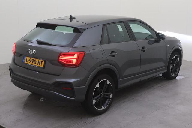 Audi Q2 35 TFSI 150pk S-Tronic S Edition / S-line Interieur & Exterieur / LED / Navigatie / Camera / Clima / Donker Glas / 18" LMV