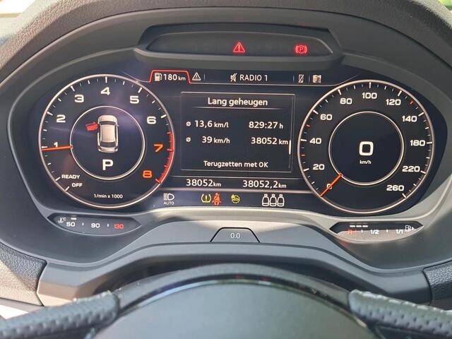 Audi Q2 35 TFSI 150pk S-Tronic S Edition / S-line Interieur & Exterieur / LED / Navigatie / Camera / Clima / Donker Glas / 18" LMV