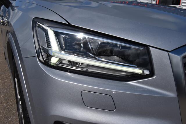 Audi Q2 35 TFSI epic , NAVI , CLIMATR , CR CONTR , LMV18 , PDC V+ A , LED KOPLAMPEN ,