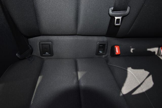 Audi Q2 35 TFSI epic , NAVI , CLIMATR , CR CONTR , LMV18 , PDC V+ A , LED KOPLAMPEN ,