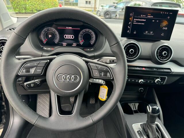 Audi Q2 35 TFSI S Edition cruise, clima, sportvelgen, camera