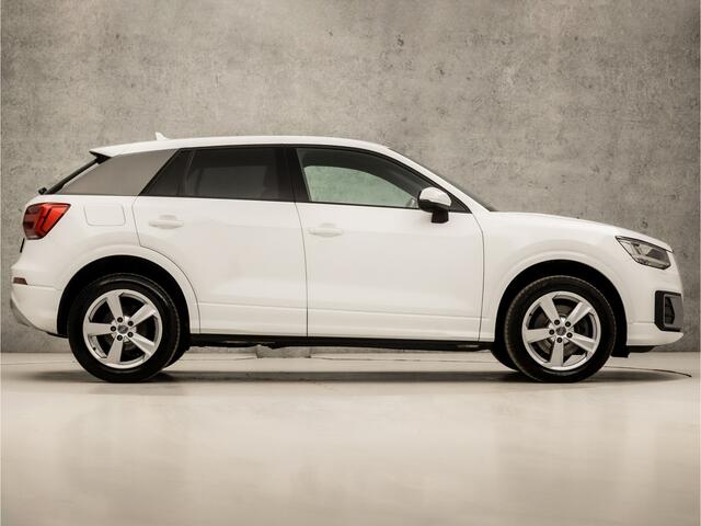 Audi Q2 1.0 TFSI Sport (GROOT NAVI, CLIMATE, PLAT SPORTSTUUR, LED KOPLAMPEN, SPORTSTOELEN, GETINT GLAS, PARKEERSENSOREN, ZWART HEMEL, NIEUWSTAAT)