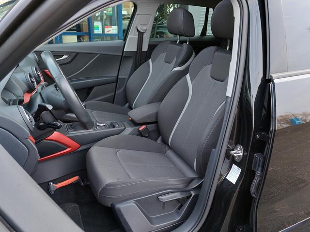 Audi Q2 30 TFSI 116pk Sport | Origineel NL | Navi | Clima | Cruise | Panorama Schuifdak | Pdc | Licht+Regensensor | Sportstoelen | Privacy Glass | 17''lm