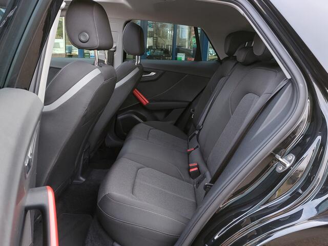 Audi Q2 30 TFSI 116pk Sport | Origineel NL | Navi | Clima | Cruise | Panorama Schuifdak | Pdc | Licht+Regensensor | Sportstoelen | Privacy Glass | 17''lm