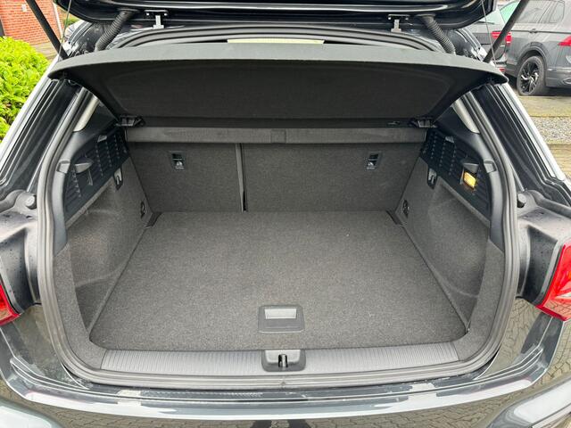 Audi Q2 35 TFSI Advanced edition airco, cruise camera, pdc