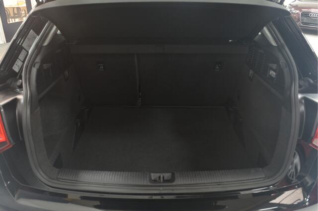 Audi Q2 1.4 TFSI CoD Sport Pro Line // NAVI // PDC // TREKHAAK // STOELVERWARMING // AIRCO //