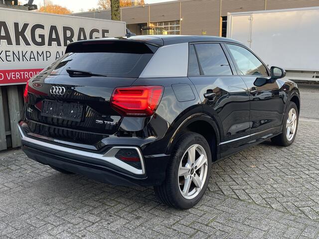 Audi Q2 35 TFSI S Edition 17"/Matrix LED/Camera/Adaptieve cruise/Keyless/PDC v+a/Stoelverwarming/Apple Carplay & Android Auto