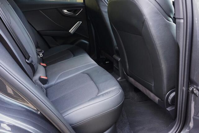 Audi Q2 35 TFSI S Edition Schuif/kanteldak !Lage Kilometerstand!