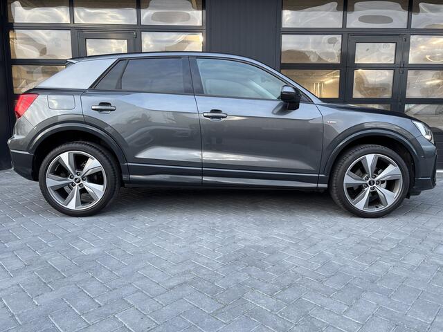 Audi Q2 35 TFSI S-line Black Edition