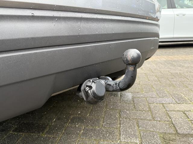 Audi Q2 35 TFSI S Edition AUT.| DIG. DASH| STOELVERWARMING| LEER| ELEKTRISCHE ACHTERKLEP| TREKHAAK|