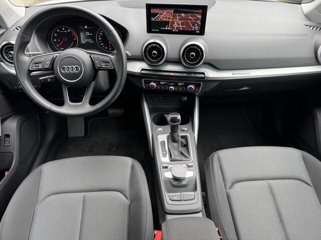 Audi Q2 35 TFSI S-line Black Keyless