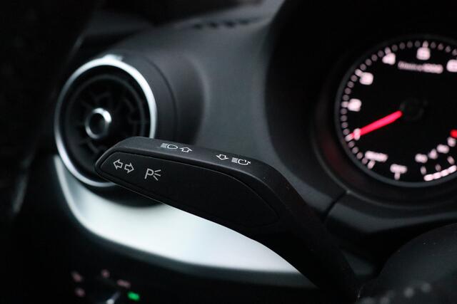 Audi Q2 30 TFSI S-tronic, 2x S-line, LED, trekhaak