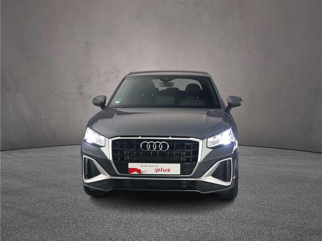 Audi Q2 35 TFSI S Edition | Carplay | Matrix-led | ACC | Achteruitrijcamera | Ambient lighting |
