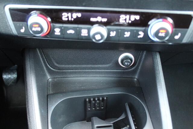 Audi Q2 30 TFSI Sport Camera, Cruise, Cimatecontrol, Parkeerassistent, Bluetooth