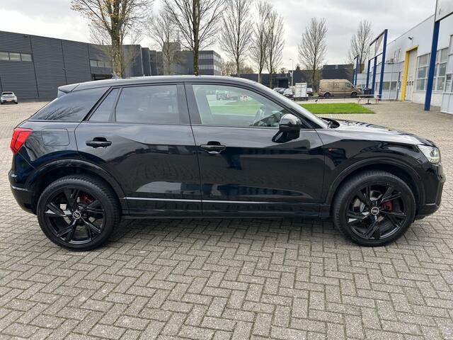 Audi Q2 1.0 TFSI Sport S-LINE LED DIGITAAL DISPLAY.