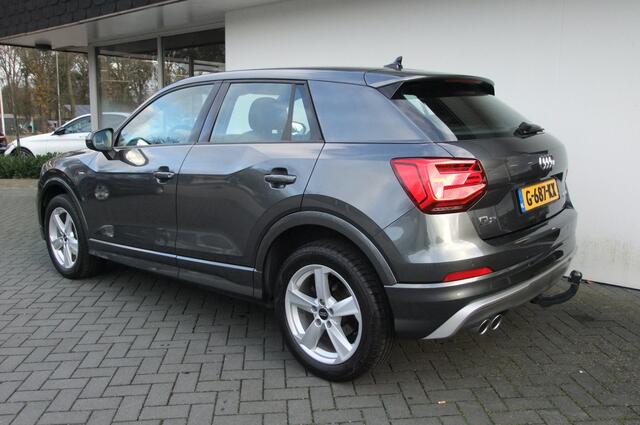 Audi Q2 35 TFSI S Edition / S Line / Navigatie/ Parkeersensoren/ Trekhaak afneembaar
