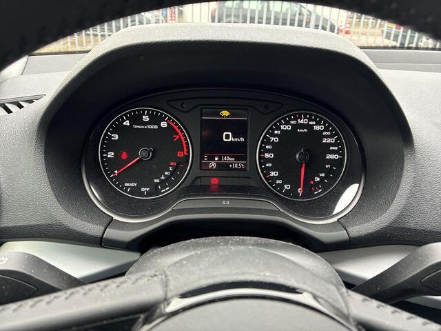 Audi Q2 30 TFSI 116pk epic · Apple/Android Car Play · Navigatie · Clima · Stoelverwarming ·